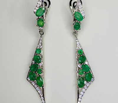 Zümrüd və CZ ilə bəzədilmiş 925 əyar Gümüş Sırğa.