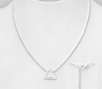 Malın səhifəsinə keç 925 Sterling Silver Triangle Necklace