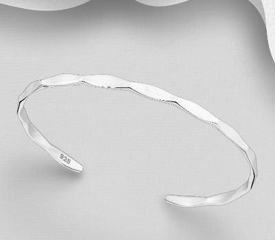 Malın səhifəsinə keç 925 Sterling Silver Cuff Bracelet