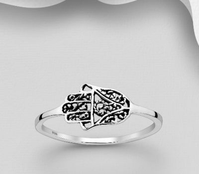 Malın səhifəsinə keç 925 Sterling Silver Oxidized Hamsa Ring