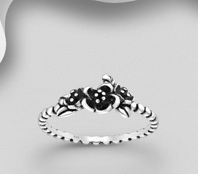 Malın səhifəsinə keç 925 Sterling Silver Oxidized Flower Ring