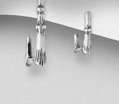 Malın səhifəsinə keç 925 Sterling Silver Oxidized Bamboo Push-Back Earrings