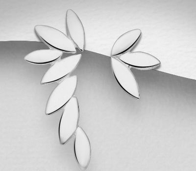 Malın səhifəsinə keç 925 Sterling Silver Leaf Push-Back Earrings