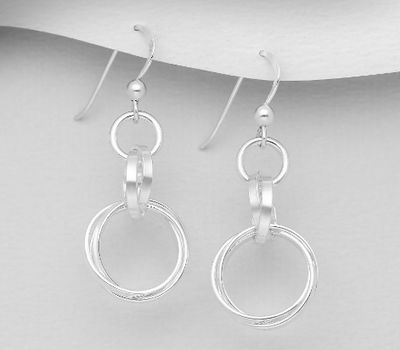 Malın səhifəsinə keç 925 Sterling Silver Interlock Hook Earrings