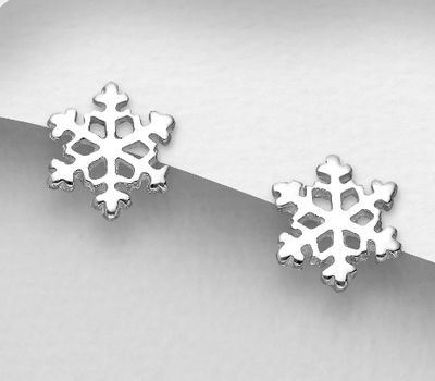 Malın səhifəsinə keç 925 Sterling Silver Snowflake Earrings