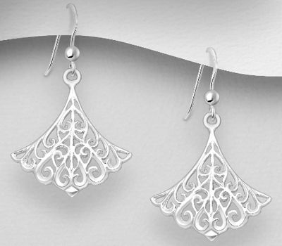 Malın səhifəsinə keç 925 Sterling Silver Swirl Hook Earrings