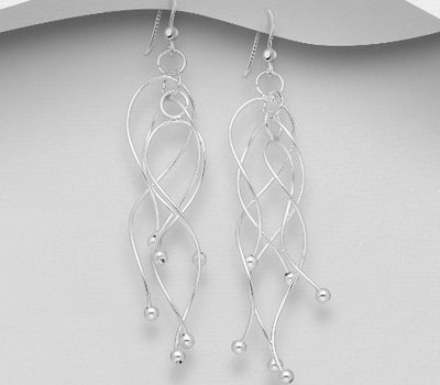 Malın səhifəsinə keç Earrings