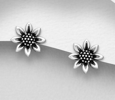 Malın səhifəsinə keç 925 Sterling Silver Flower Push-Back Earrings