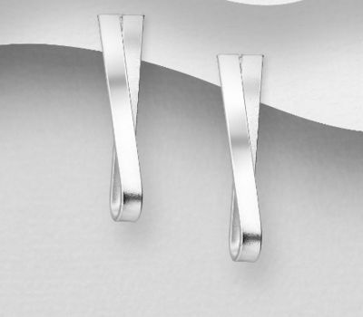 Malın səhifəsinə keç 925 Sterling Silver Push-Back Earrings