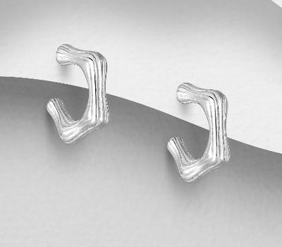 Malın səhifəsinə keç 925 Sterling Silver Push-Back Earrings
