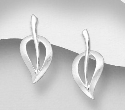 Malın səhifəsinə keç 925 Sterling Silver Leaf Earrings