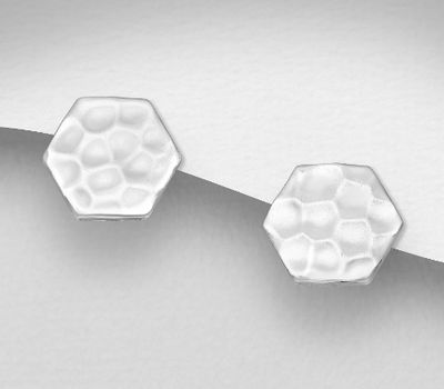 Malın səhifəsinə keç 925 Sterling Silver Hammered Hexagon Push-Back Earrings