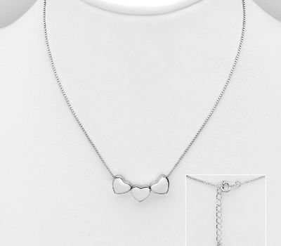 Malın səhifəsinə keç 925 Sterling Silver Heart Necklace