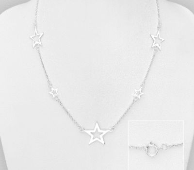 Malın səhifəsinə keç 925 Sterling Silver Star Necklace