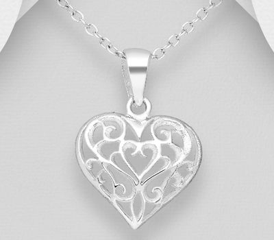 Şəkli böyütmək üçün tiklayın Sterling silver heart pendant.