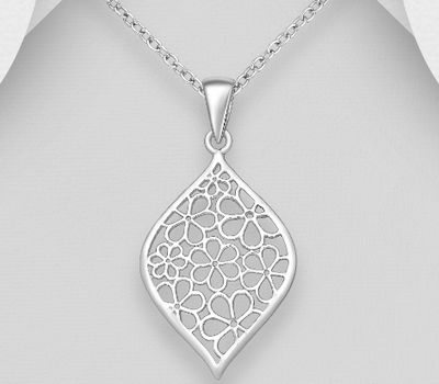 Malın səhifəsinə keç 925 Sterling Silver Flower Pendant