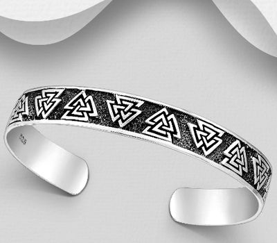 Şəkli böyütmək üçün tiklayın 925 Sterling Silver Oxidized Valknut Cuff Bracelet