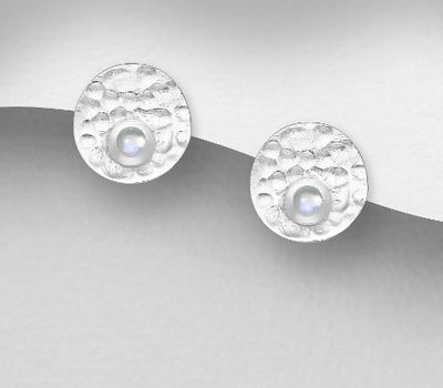 Malın səhifəsinə keç 925 Sterling Silver Hammered Push-Back Earrings, Decorated with Rainbow Moonstone