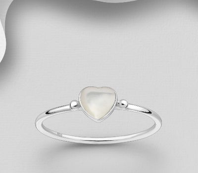 925 Sterling Silver Heart Ring Decorated With Shell