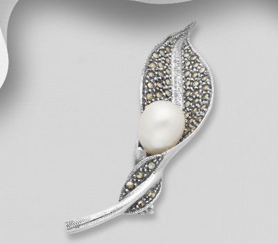 925 Sterling Silver Leaf Brooch Decorated With Fresh Water Pearl and Marcasite