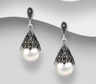 Şəkli böyütmək üçün tiklayın 925 Sterling Silver Push-Back Earrings Decorated With Marcasite & Reconstructed Shell