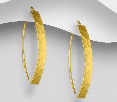 Şəkli böyütmək üçün tiklayın 925 Sterling Silver Curved Bar Hammered Hook Earrings Plated with 1 Micron 18K Yellow Gold