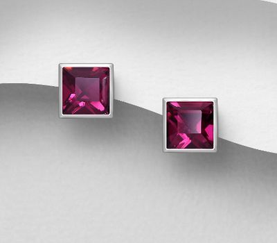 Şəkli böyütmək üçün tiklayın Sparkle by 7K - 925 Sterling Silver Square Push-Back Earrings Decorated with Fine Austrian Crystal
