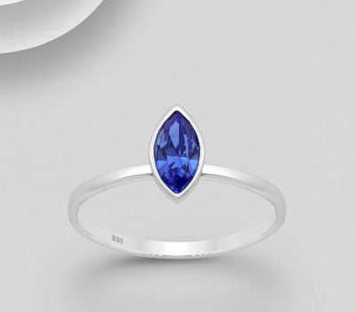 Malın səhifəsinə keç Sparkle by 7K - 925 Sterling Silver Oval Ring Decorated with Fine Austrian Crystal