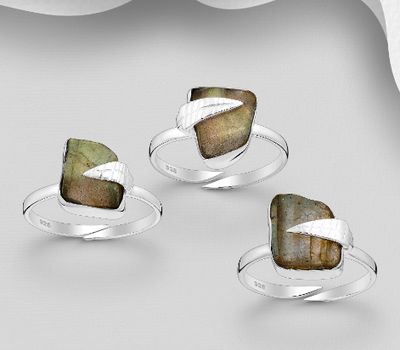 Şəkli böyütmək üçün tiklayın JEWELLED - 925 Sterling Silver Leaf Ring, Decorated with Labradorite. Handmade. Design, Shape and Size Will Vary.