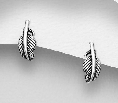 Şəkli böyütmək üçün tiklayın 925 Sterling Silver OxidizedFeather Push-Back Earrings