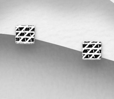 Şəkli böyütmək üçün tiklayın 925 Sterling Silver Oxidized Square Push-Back Earrings