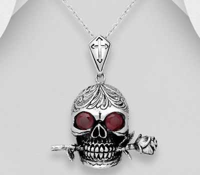 Şəkli böyütmək üçün tiklayın 925 Sterling Silver Oxidized Skull And Rose Pendant Decorated With CZ