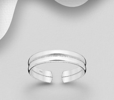 Şəkli böyütmək üçün tiklayın Plain sterling silver toe ring band.