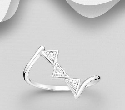 Şəkli böyütmək üçün tiklayın 925 Sterling Silver Ring, Decorated With CZ Simulated Diamonds