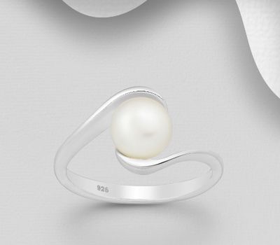 925 Sterling Silver Ring, Decorated with Freshwater Pearl