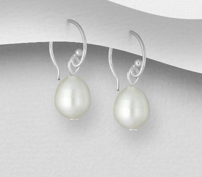 925 Sterling Silver Hook Earrings Beaded with Freshwater Pearls