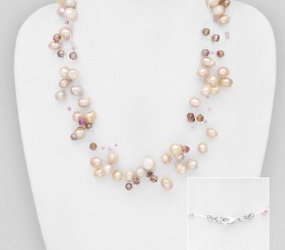 Necklace decorated with fresh water pearls.