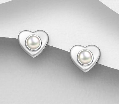 Şəkli böyütmək üçün tiklayın 925 Sterling Silver Heart Push-Back Earrings, Decorated with Freshwater Pearls