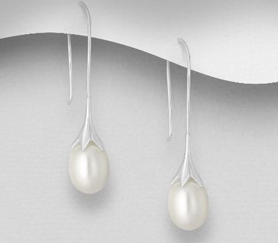 925 Sterling Silver Earrings Decorated with Freshwater Pearls