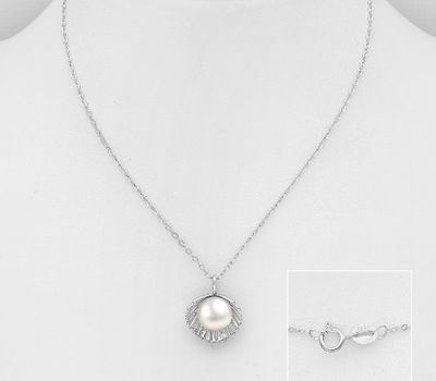 925 Sterling Silver Shell Necklace, Decorated with Freshwater Pearl