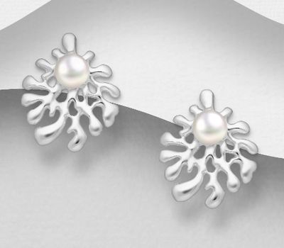 Şəkli böyütmək üçün tiklayın 925 Sterling Silver Push-Back Earrings Decorated with Freshwater Pearls