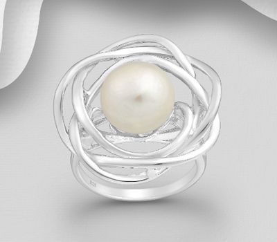 Şəkli böyütmək üçün tiklayın 925 Sterling Silver Ring Decorated with Freshwater Pearl