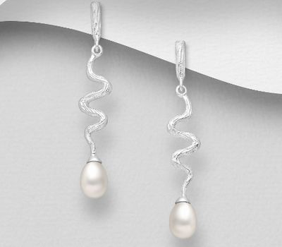 Şəkli böyütmək üçün tiklayın 925 Sterling Silver Push-Back Earrings, Decorated with FreshWater Pearls