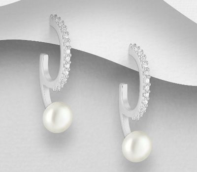 Şəkli böyütmək üçün tiklayın 925 Sterling Silver Push-Back Earrings, Decorated with Freshwater Pearls and CZ Simulated Diamonds