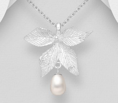 925 Sterling Silver Leaf Pendant, Decorated with FreshWater Pearl