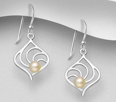 Şəkli böyütmək üçün tiklayın 925 Sterling Silver Hook Earrings, Decorated with Freshwater Pearls