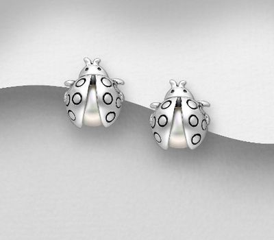 Şəkli böyütmək üçün tiklayın 925 Sterling Silver Oxidized Ladybug Push-Back Earrings, Decorated with Freshwater Pearls