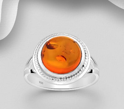 925 Sterling Silver Ring, Decorated with Baltic Amber