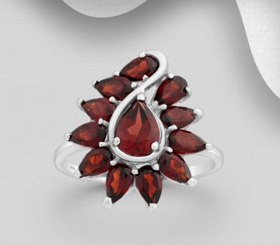 Şəkli böyütmək üçün tiklayın La Preciada - 925 Sterling Silver Ring, Decorated with Garnet