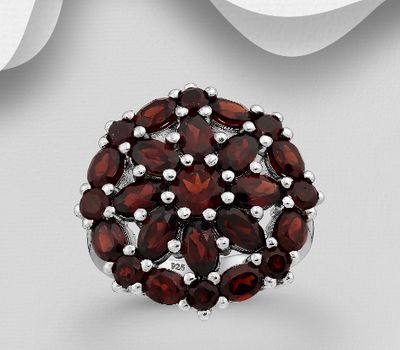 Malın səhifəsinə keç La Preciada - 925 Sterling Silver Ring, Decorated with Garnet